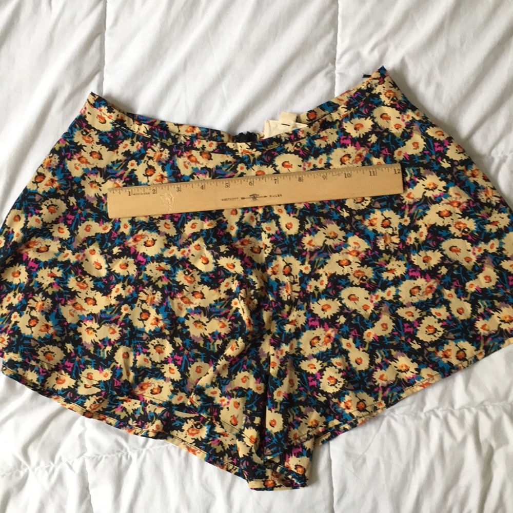 LA Hearts Shorts